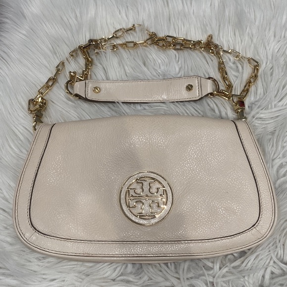 Tory Burch Handbags - Tory Burch ivory crossbody bag